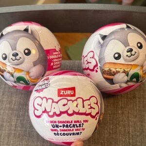 Siri Mini Brands Snackles - set of 3 blind balls
